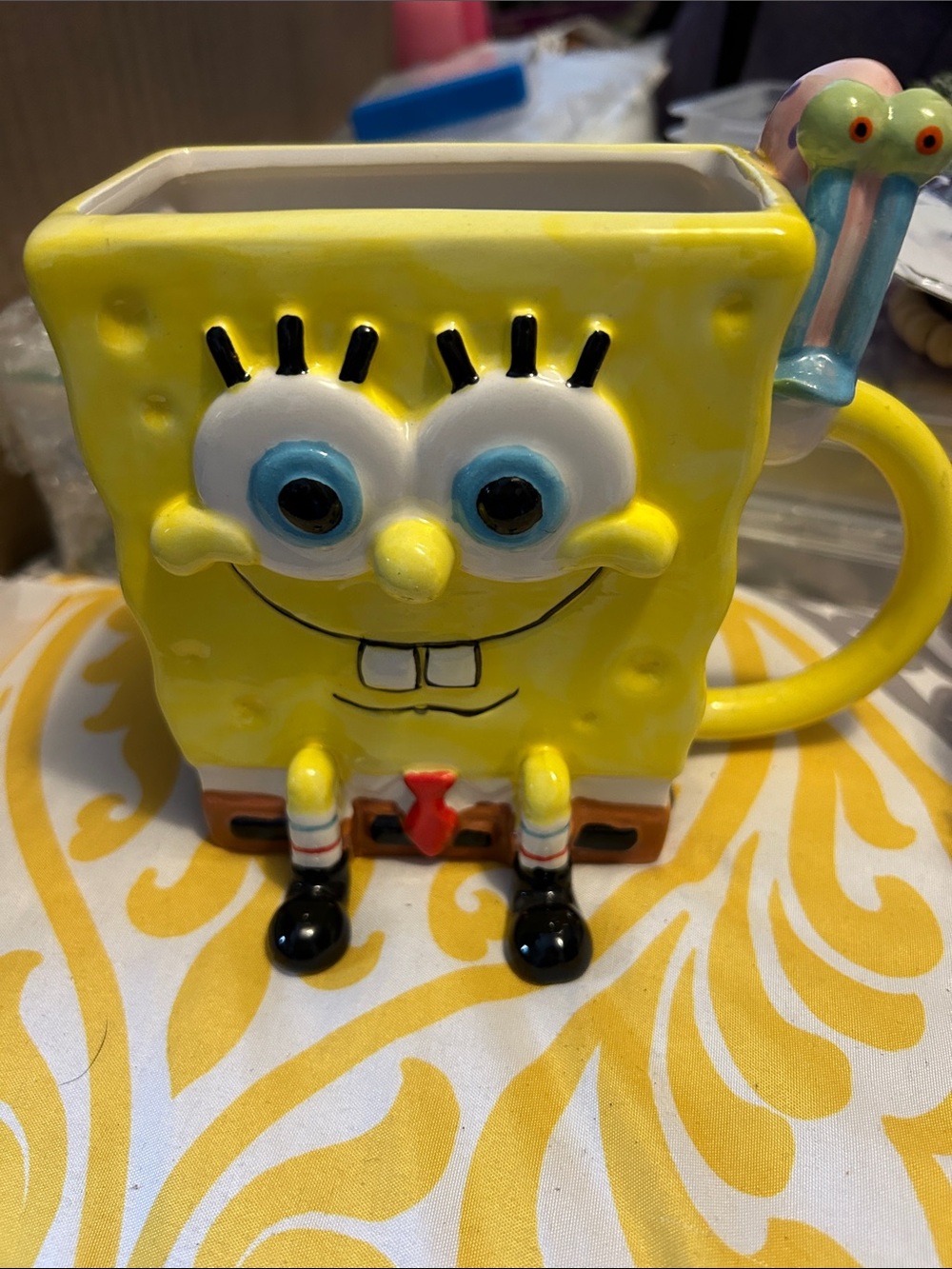 Sponge-Inspired Yellow Ceramic Character Mug with Snail Accent